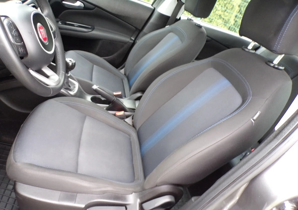Fiat Tipo cena 45000 przebieg: 180000, rok produkcji 2019 z Gryfów Śląski małe 232